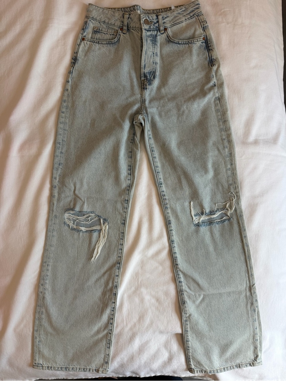 Never Denim Super Light Distressed Jeans Size 28 Regular Wide